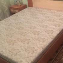 Двуспальная кровать с ортопедическим матрасом и двумя тумбоч, в г.Алматы