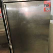 торговое оборудование Холодильный шкаф Sagi, в Екатеринбурге