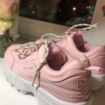 Кроссовки, в Москве