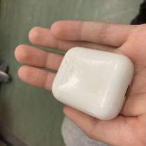 Наушники Apple AirPods, в Москве