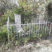 Уборка могил на кладбищах Севастополя, в Севастополе
