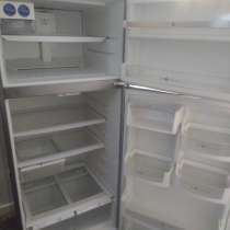 Продам холодильник Whirlpool, в Петрозаводске