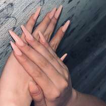 Я делаю маникюр Дома, в Нефтеюганске