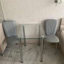 Стол и стулья, в Сочи