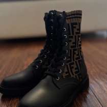 Ботинки, в Грозном