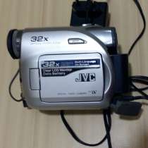 Цифровая видеокамера JVC GR-D350ER, в Сыктывкаре
