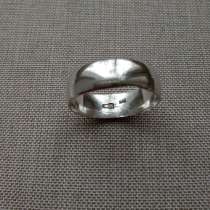 Продам кольцо 375 пробы серебряное, в Коломне