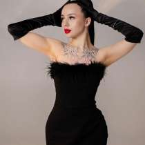 Платье с перьями, в г.Минск