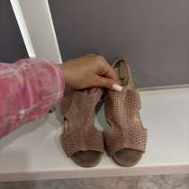 Женская обувь, в Тольятти