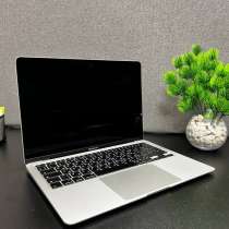 MacBook Air 13 2020 intel i3 8/256gb, в Москве