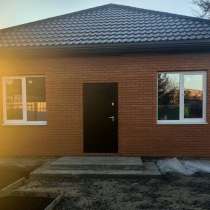 Продам Дом большой 95 кВ. м. 3спальни Кухня студия. Э, в Азове