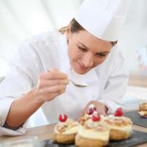 Шеф-кондитер, в Москве