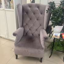 Кресло, в Москве