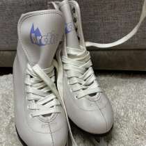 Коньки, в Апрелевке