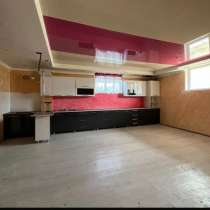 Продается просторный 2х этажный дом, Таш Тебе, Воронцовка, в г.Бишкек