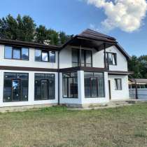 В продаже двухэтажный дом 319 кв. м. на участке 8 соток, в Новороссийске