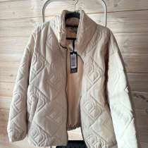 Бомбер, в Москве