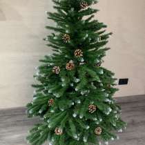 Елка новогодняя с шишками, в Тюмени