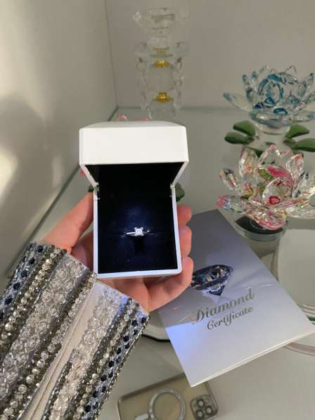 Кольцо с бриллиантом в Москве фото 5