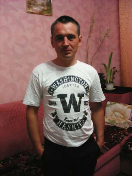 Максим, 33 года, хочет пообщаться в Москве фото 3