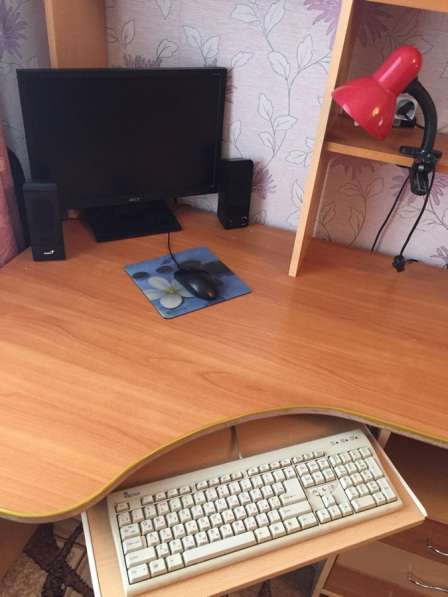 Продам стол компьютерный в Балахне