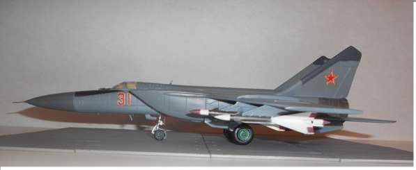 Продам модели реактивных самолетов 1942-1990