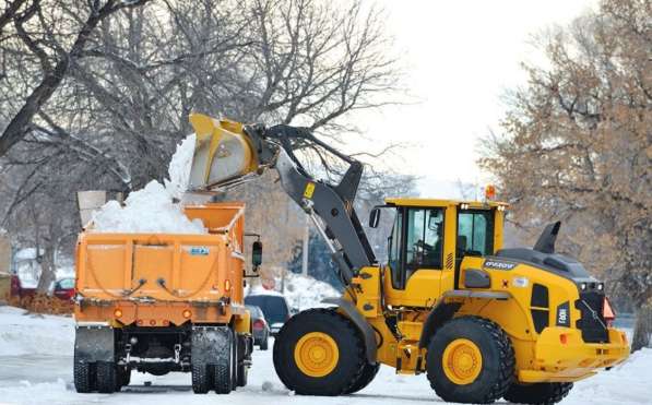 Чистка уборка и вывоз снега в Екатеринбурге фото 6