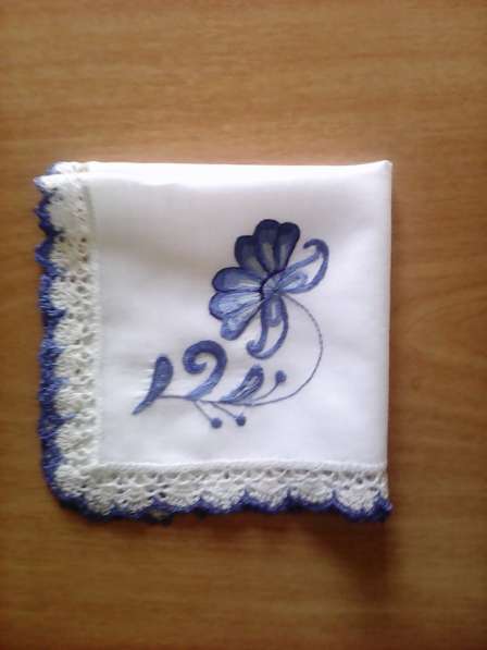 Платочки вышитые в Москве фото 15