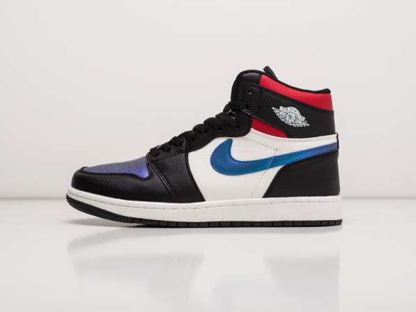 Кроссовки Nike Air Jordan 1 в Москве