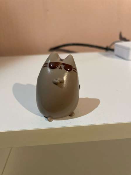 Фигурка котик