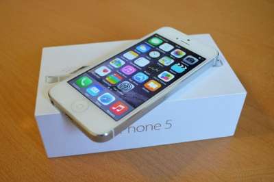 смартфон Apple Apple iPhone 5 16GB