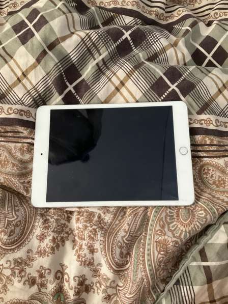 Планшет старый Яблоко