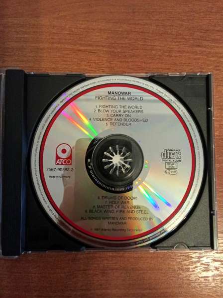 Manowar Fighting the world CD оригинал 1987 в Санкт-Петербурге фото 3