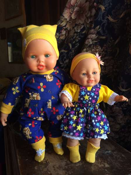 Две солнечные мягконабивные куклы 20 века ростом 46 и 36 см