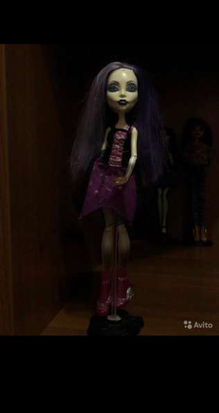 Кукла Monster High Спектра Вондергейст