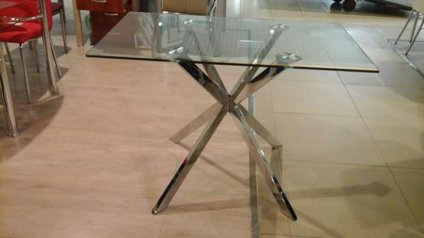 Обеденный стол из стекла и металла T1202-3