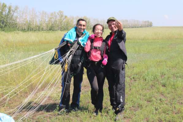 Прыжок с парашютом с инструктором в Иркутске фото 11