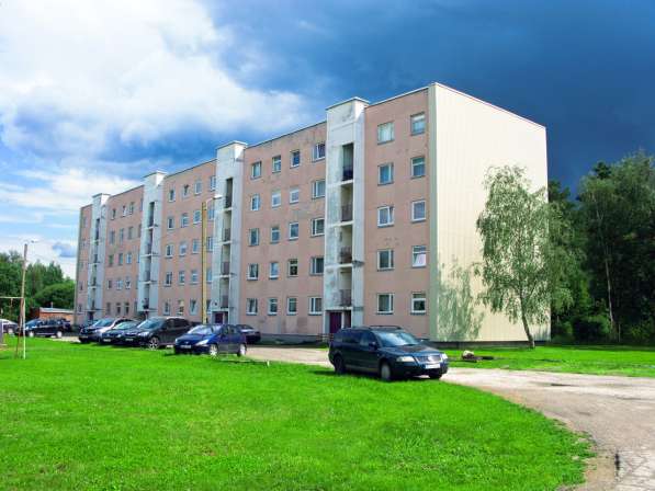 Квартира в Эстонии, Азери