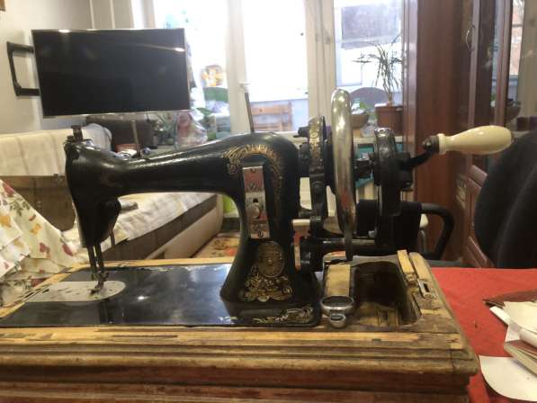 Старинная немецкая швейная машинка Gritzner Durlach