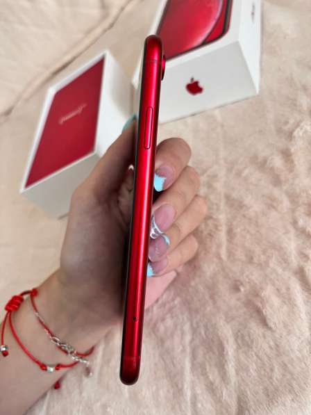 IPhone XR RED 128GB в Москве фото 7