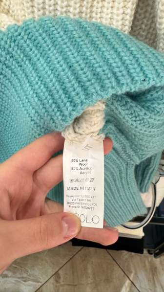 Свитер Италия шерсть 50% в Махачкале