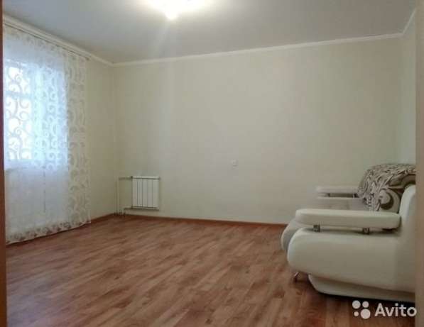 Продается двухкомнатная квартира по Антона Петрова. 262