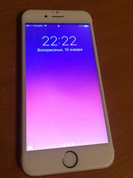 Продаю iPhone 6s 16Gb rose gold в Москве