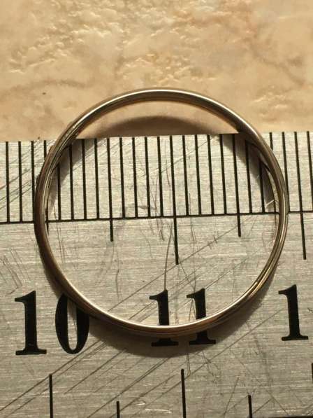 Обручальное кольцо с бриллиантами в Санкт-Петербурге