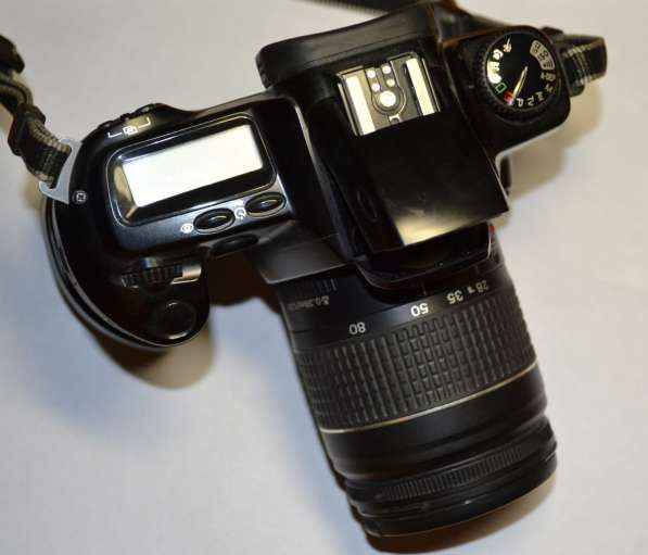 Canon EOS 3000 пленочный с доп. батарейным блоком в Курске