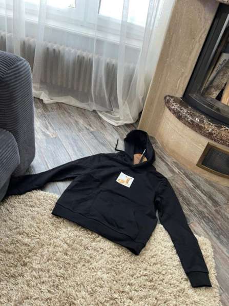 Свитшот Burberry в Санкт-Петербурге