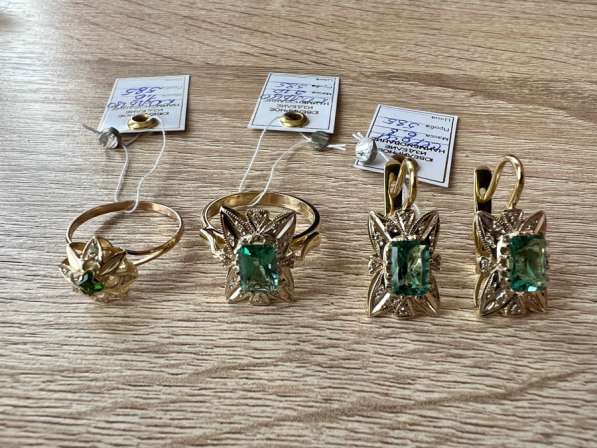 Золотой комплект кольца и серьги с бриллиантами в Пятигорске фото 5