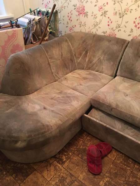 Продам большой угловой диван недорого в фото 4