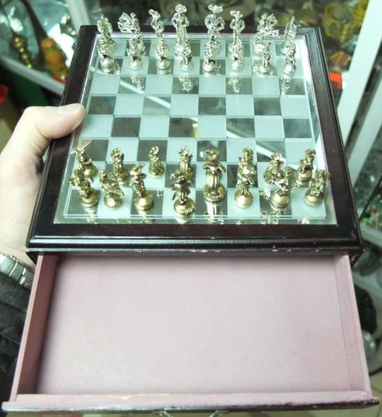 Шахматы оловянные, серебряного и золотого цвета, с доской ​​ в Ставрополе фото 4