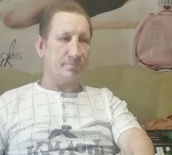 Евгений Гладких, 53 года, хочет пообщаться